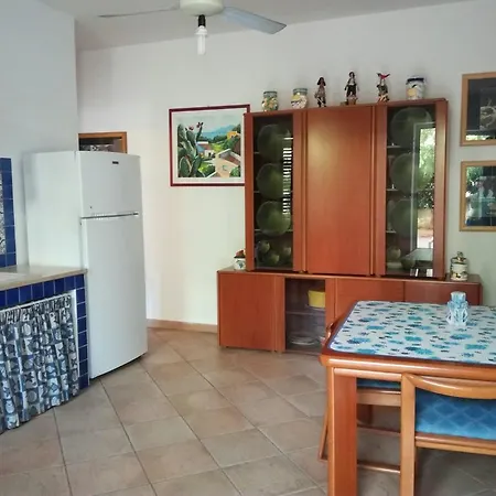 Holiday home Casa Via Del Giglio