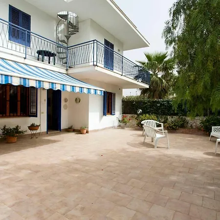 Casa Via Del Giglio Holiday home *